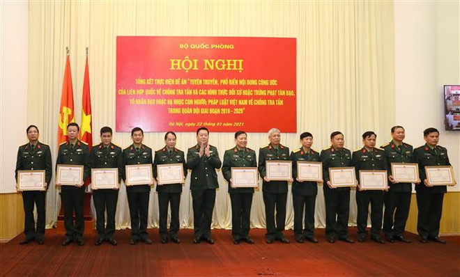 提高干部战士在实施联合国反酷刑公约和越南关于反酷刑法律中的责任意识 ảnh 2 提高干部战士在实施联合国反酷刑公约和越南关于反酷刑法律中的责任意识 ảnh 2