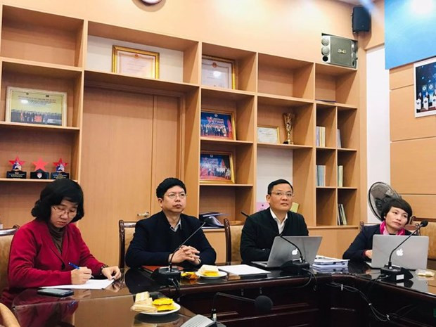 越南一流医生对岘港市肺科医院新冠肺炎危重症患者进行会诊 ảnh 1 越南一流医生对岘港市肺科医院新冠肺炎危重症患者进行会诊 ảnh 1