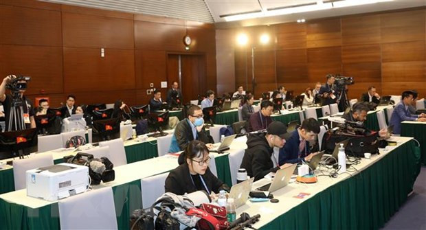越共十三大:国际学者预测越南未来的发展道路 ảnh 1 越共十三大:国际学者预测越南未来的发展道路 ảnh 1