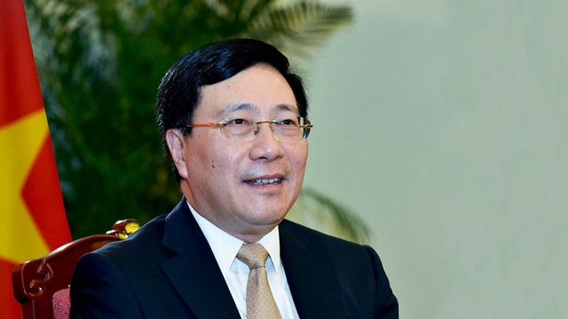革新35年中的对外工作烙印:与民族并肩同行 为祖国效力 为人民服务 ảnh 1 革新35年中的对外工作烙印:与民族并肩同行 为祖国效力 为人民服务 ảnh 1