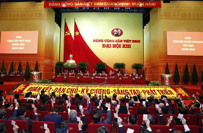 越共十三大筹备会议发表新闻公报 ảnh 1 越共十三大筹备会议发表新闻公报 ảnh 1