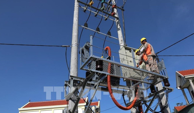 越南电力集团努力加快项目施工进度 确保夏季生产生活用电的供应 ảnh 2 越南电力集团努力加快项目施工进度 确保夏季生产生活用电的供应 ảnh 2