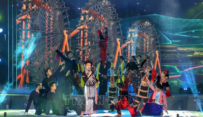 📝时评：在文化环境建设中弘扬各民族的文化特色 ảnh 2