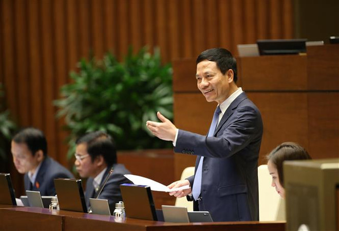 越南第十四届国会第八次会议:健全法制打击网络虚假新闻 ảnh 1 越南第十四届国会第八次会议:健全法制打击网络虚假新闻 ảnh 1