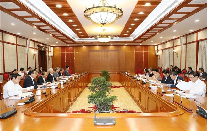 越共中央政治局就关于中央反腐败指导委员会职责的规定修改补充工作进行讨论 ảnh 2