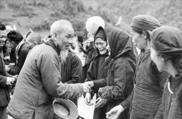 从世界各国元首的漫步街头浅谈越南民主自由 ảnh 6