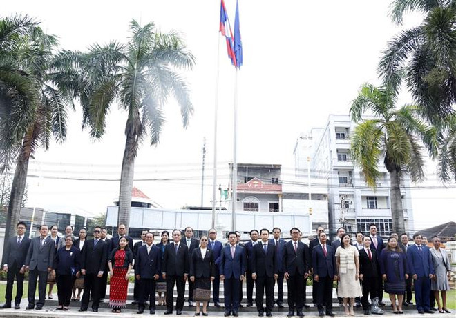 东盟成立日56周年:老挝隆重举行升旗仪式 ảnh 2 东盟成立日56周年:老挝隆重举行升旗仪式 ảnh 2