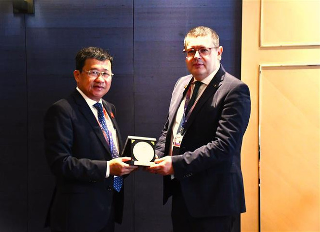 第44届东盟议会联盟大会：越南与其他国家代表团进行双边接触 ảnh 2