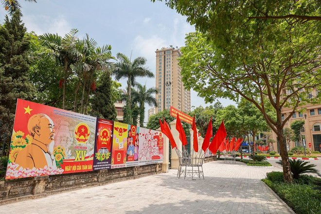 组图:河内市各地张灯结彩营造换届选举浓厚氛围 ảnh 1 组图:河内市各地张灯结彩营造换届选举浓厚氛围 ảnh 1