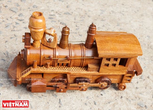 独一无二的废木工艺品 ảnh 4 独一无二的废木工艺品 ảnh 4