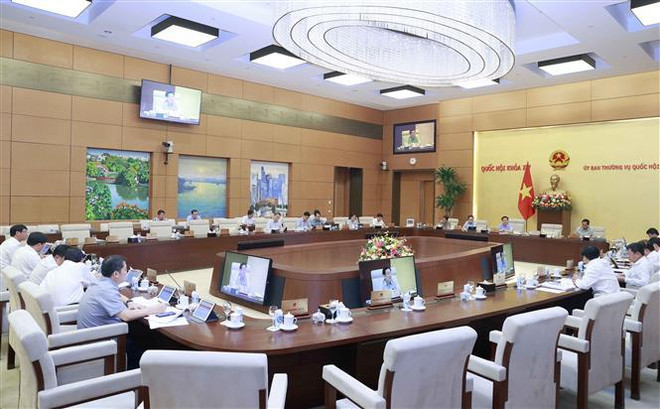 越南国会常务委员会就7项决议草案内容提出意见 ảnh 2 越南国会常务委员会就7项决议草案内容提出意见 ảnh 2