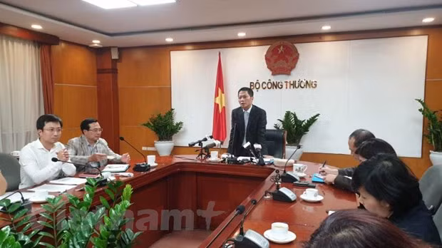 新冠肺炎疫情:确保货物供应充足 杜绝物价不合理上涨 ảnh 1 新冠肺炎疫情:确保货物供应充足 杜绝物价不合理上涨 ảnh 1