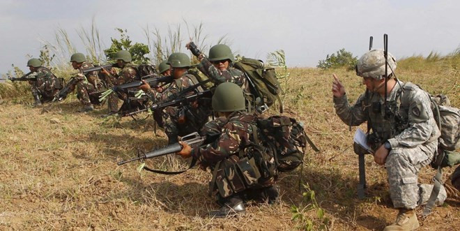 美国与菲律宾同意加强联合军事行动 ảnh 1