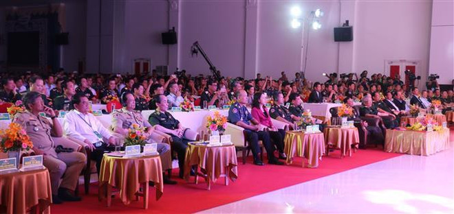 2019年越柬边境友好交流座谈会在安江省举行 ảnh 2 2019年越柬边境友好交流座谈会在安江省举行 ảnh 2