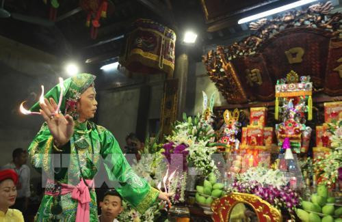 顺化古都独具一格的祀母信仰 ảnh 1