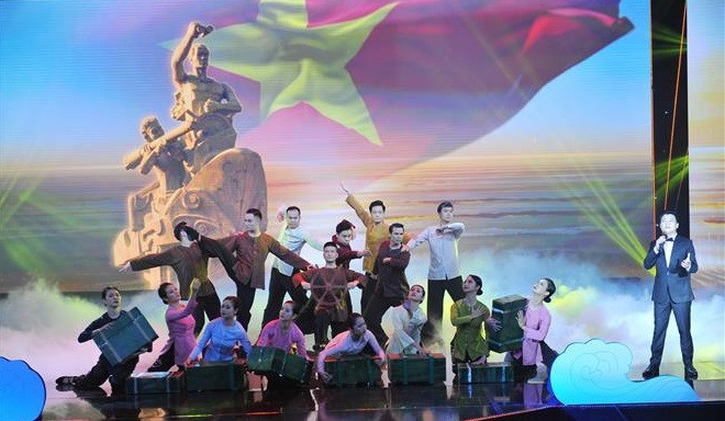 纪念海上胡志明小道开辟60周年:“传奇与未来”的艺术交流活动 ảnh 1 纪念海上胡志明小道开辟60周年:“传奇与未来”的艺术交流活动 ảnh 1
