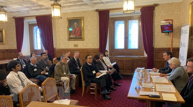 在竞争时代促进越英关系发展 ảnh 2 在竞争时代促进越英关系发展 ảnh 2