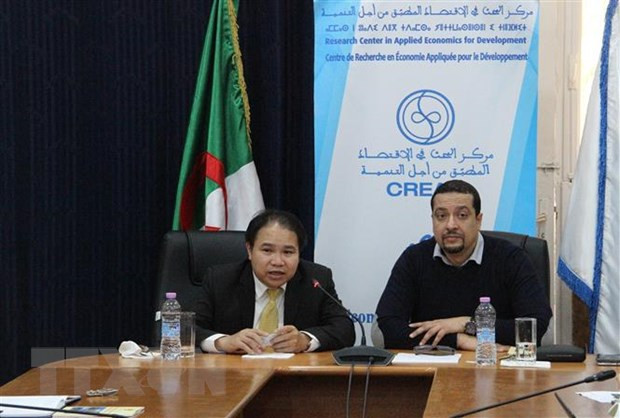 越南与阿尔及利亚经贸推介座谈会举行 ảnh 1 越南与阿尔及利亚经贸推介座谈会举行 ảnh 1