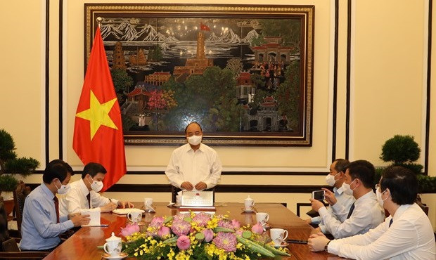越南国家主席阮春福:共产主义杂志必须担任政治理论大旗的重要使命 ảnh 1 越南国家主席阮春福:共产主义杂志必须担任政治理论大旗的重要使命 ảnh 1