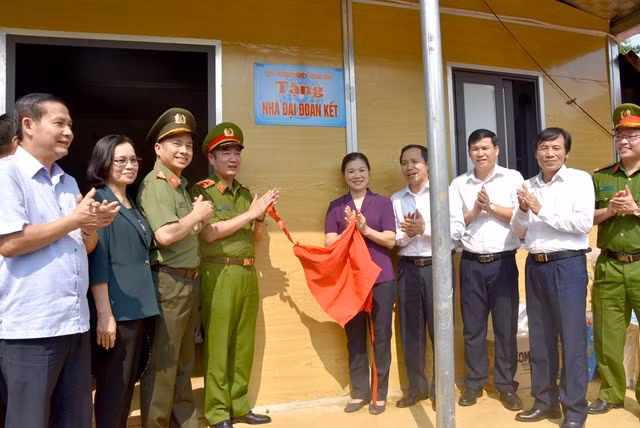 2021年为贫困者高峰月：弘扬相亲相爱精神 ảnh 1