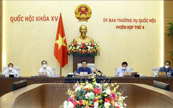 越南国会常务委员会第四次会议:对海防、乂安、承天顺化省试点开展特殊政策提出意见 ảnh 1 越南国会常务委员会第四次会议:对海防、乂安、承天顺化省试点开展特殊政策提出意见 ảnh 1