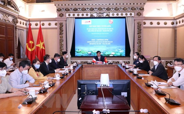 胡志明市同法国里昂市加强建筑照明领域合作 ảnh 1 胡志明市同法国里昂市加强建筑照明领域合作 ảnh 1