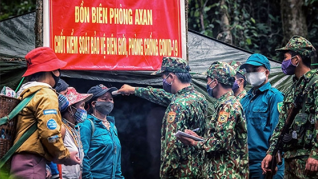 抗击疫情一线的摄影师 ảnh 1