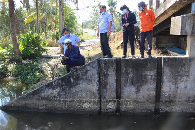 从今年3月至8日北部河流缺乏水量约20-30% 南部继续遭受海水入侵 ảnh 1 从今年3月至8日北部河流缺乏水量约20-30% 南部继续遭受海水入侵 ảnh 1