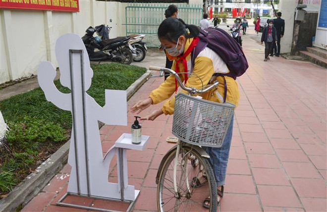 越南52个省市学生重返校园 ảnh 1 越南52个省市学生重返校园 ảnh 1