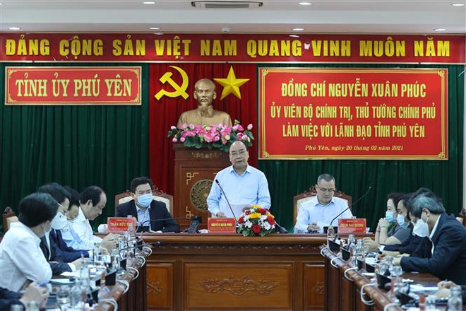 越南政府总理阮春福在富安省进行工作调研座谈 ảnh 1