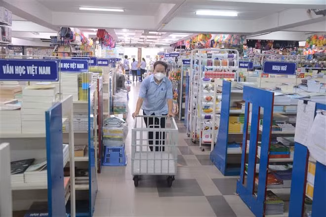 岘港市继续重新开放部分人民生活和民生保障的活动 ảnh 1