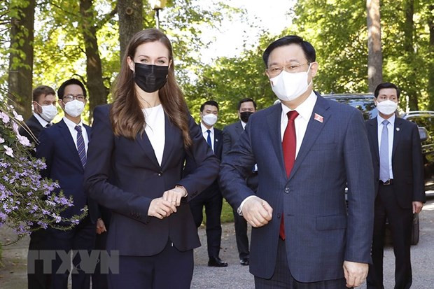越南国会主席王廷惠会见芬兰总理桑娜·马琳 ảnh 1  越南国会主席王廷惠会见芬兰总理桑娜·马琳 ảnh 1