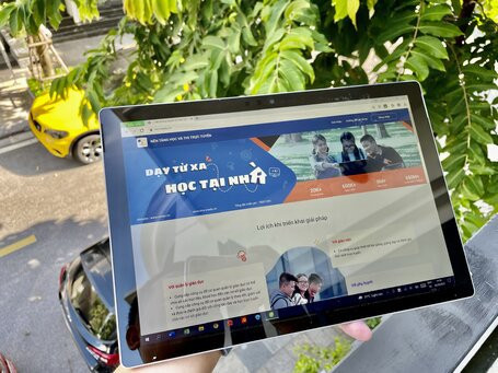 越南企业继续助力“为学生提供互联网和电脑”项目 ảnh 2 越南企业继续助力“为学生提供互联网和电脑”项目 ảnh 2