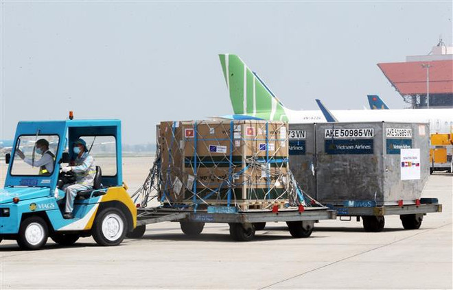 越南国会主席王廷惠圆满结束欧洲之行：议会外交和疫苗外交的深刻烙印 ảnh 2