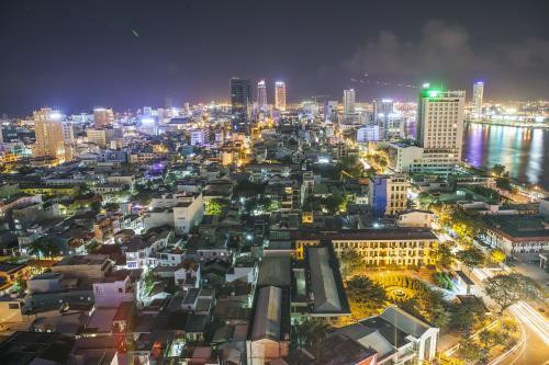 岘港市为完成既定目标任务而努力拼搏 ảnh 1 岘港市为完成既定目标任务而努力拼搏 ảnh 1