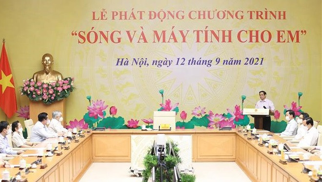 政府总理范明政启动“给你流量和电脑”项目 ảnh 1 政府总理范明政启动“给你流量和电脑”项目 ảnh 1