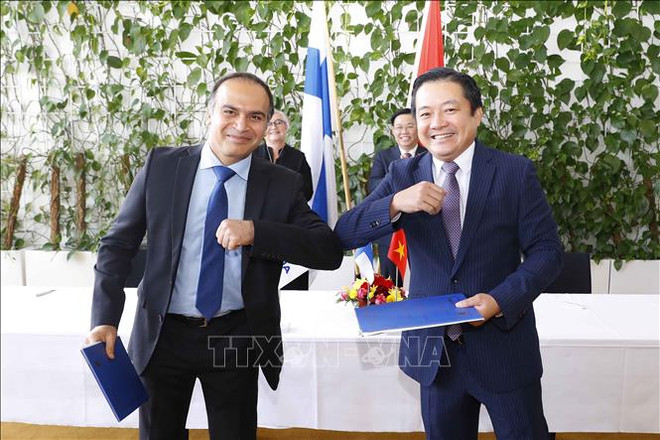 越南与芬兰国会主席见证VNPT与NOKIA合作协议的签字仪式 ảnh 2 越南与芬兰国会主席见证VNPT与NOKIA合作协议的签字仪式 ảnh 2