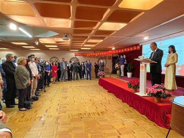 越南驻法大使丁全胜肯定越法关系中的重大发展步伐 ảnh 1 越南驻法大使丁全胜肯定越法关系中的重大发展步伐 ảnh 1