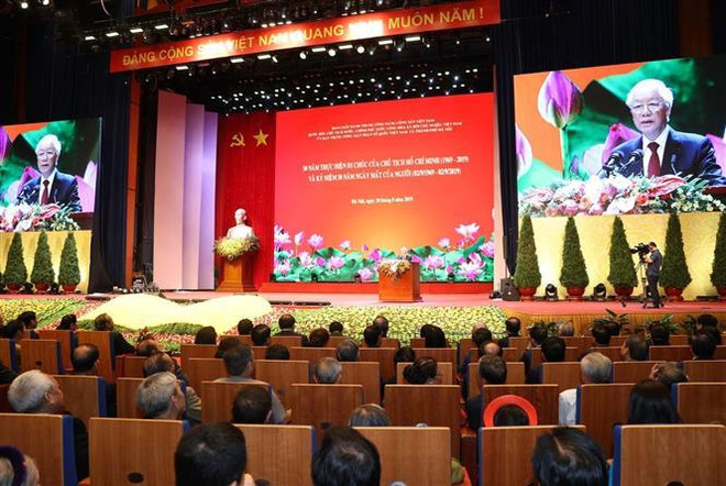 阮富仲:没有坚强意志,将对祖国的命运、国家政权的生存和党的领导作用构成威胁 ảnh 1 阮富仲:没有坚强意志,将对祖国的命运、国家政权的生存和党的领导作用构成威胁 ảnh 1