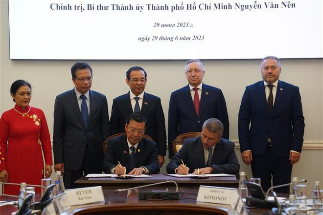 胡志明市深化与俄罗斯圣彼得堡友好和全面战略伙伴关系 ảnh 2 胡志明市深化与俄罗斯圣彼得堡友好和全面战略伙伴关系 ảnh 2