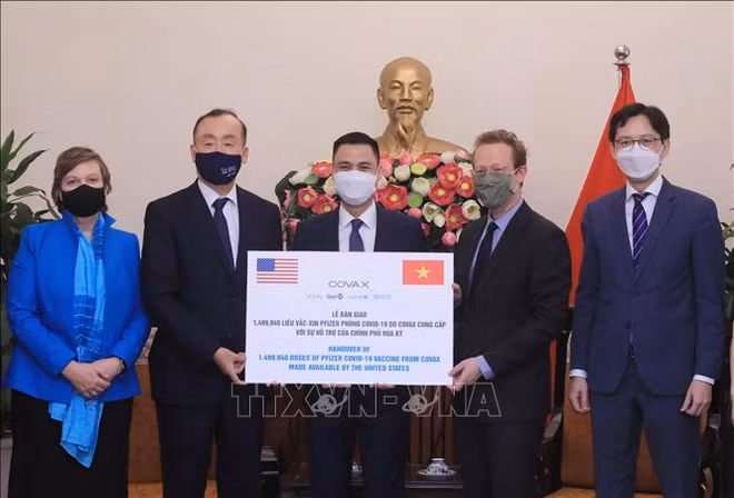 越南接受150万剂新冠疫苗 ảnh 1