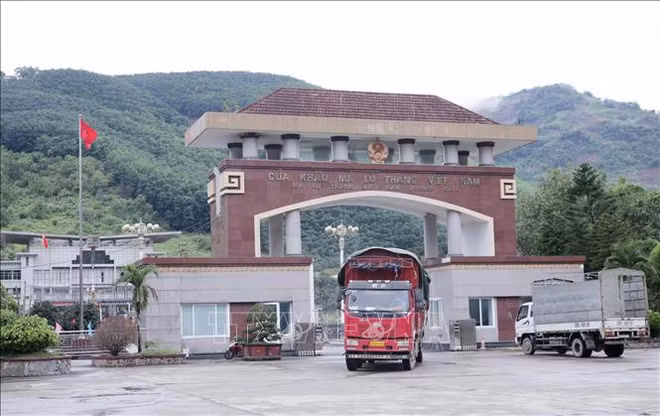 越南莱州省马鹿塘口岸重新开放 ảnh 1