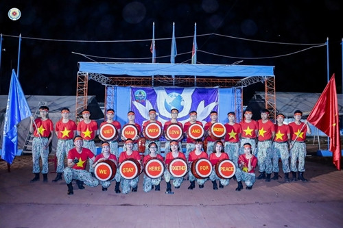 越南野战医院给联合国军事顾问团团长留下美好印象 ảnh 5 越南野战医院给联合国军事顾问团团长留下美好印象 ảnh 5