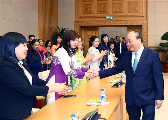 越南教师节庆祝活动在全国各地纷纷举行 ảnh 1 越南教师节庆祝活动在全国各地纷纷举行 ảnh 1