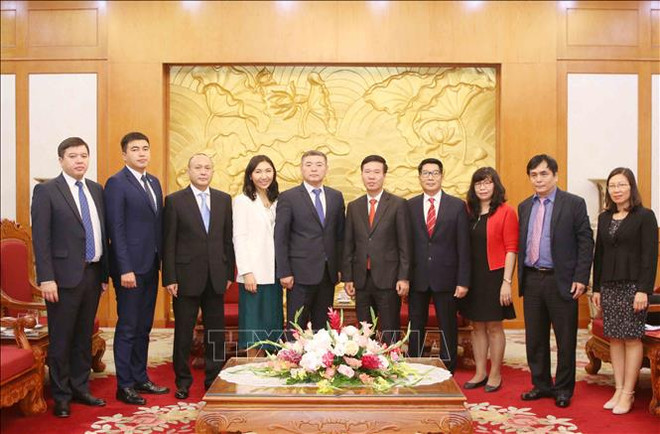 哈萨克斯坦“祖国之光党”代表团对越南进行工作访问 ảnh 2 哈萨克斯坦“祖国之光党”代表团对越南进行工作访问 ảnh 2
