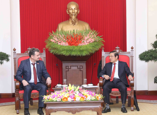 哈萨克斯坦共产主义人民党代表团访问越南 ảnh 1 哈萨克斯坦共产主义人民党代表团访问越南 ảnh 1