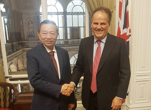 越南公安部长苏林访问英国 ảnh 2 越南公安部长苏林访问英国 ảnh 2