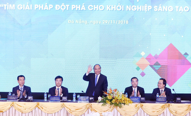 政府总理阮春福:政府将为青年创新创业创造最好的条件 ảnh 1 政府总理阮春福:政府将为青年创新创业创造最好的条件 ảnh 1