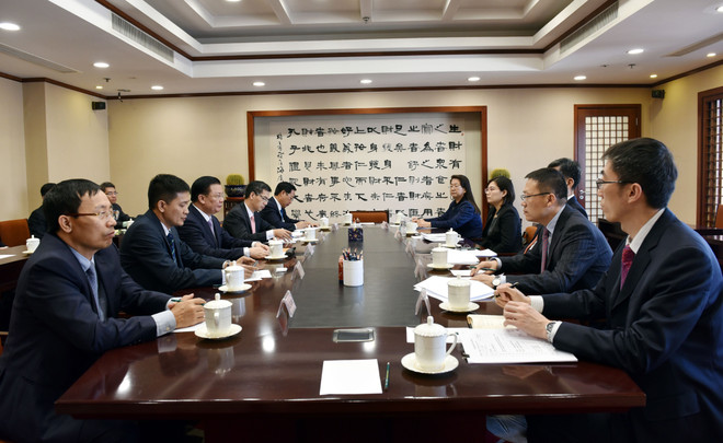 越南与中国加强金融合作 ảnh 2