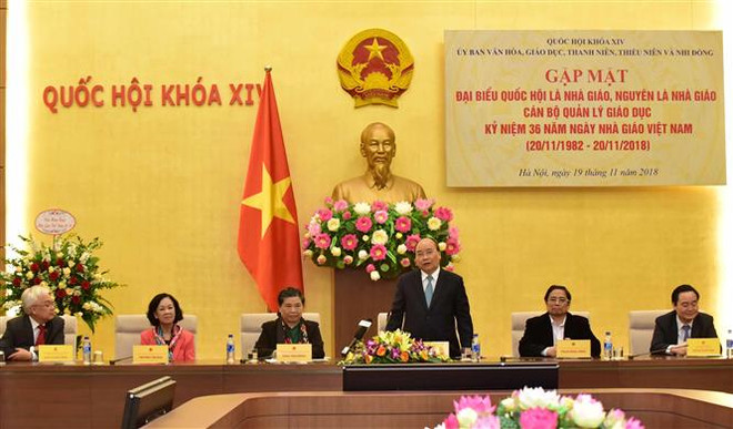 阮春福总理会见优秀教育管理工作者和教师代表 ảnh 1 阮春福总理会见优秀教育管理工作者和教师代表 ảnh 1
